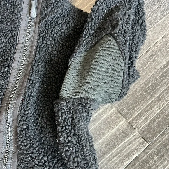 Canada Goose Fleece Hooded Jacket - Picture 3 of 12